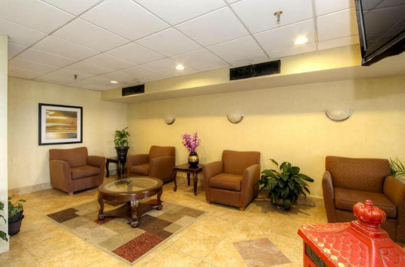 Hotel Holiday Express Atlantic City W Pleasantville By Ihg 3*